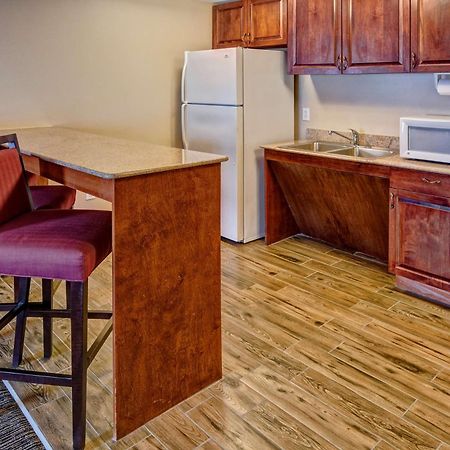 Hampton Inn דון מראה חיצוני תמונה
