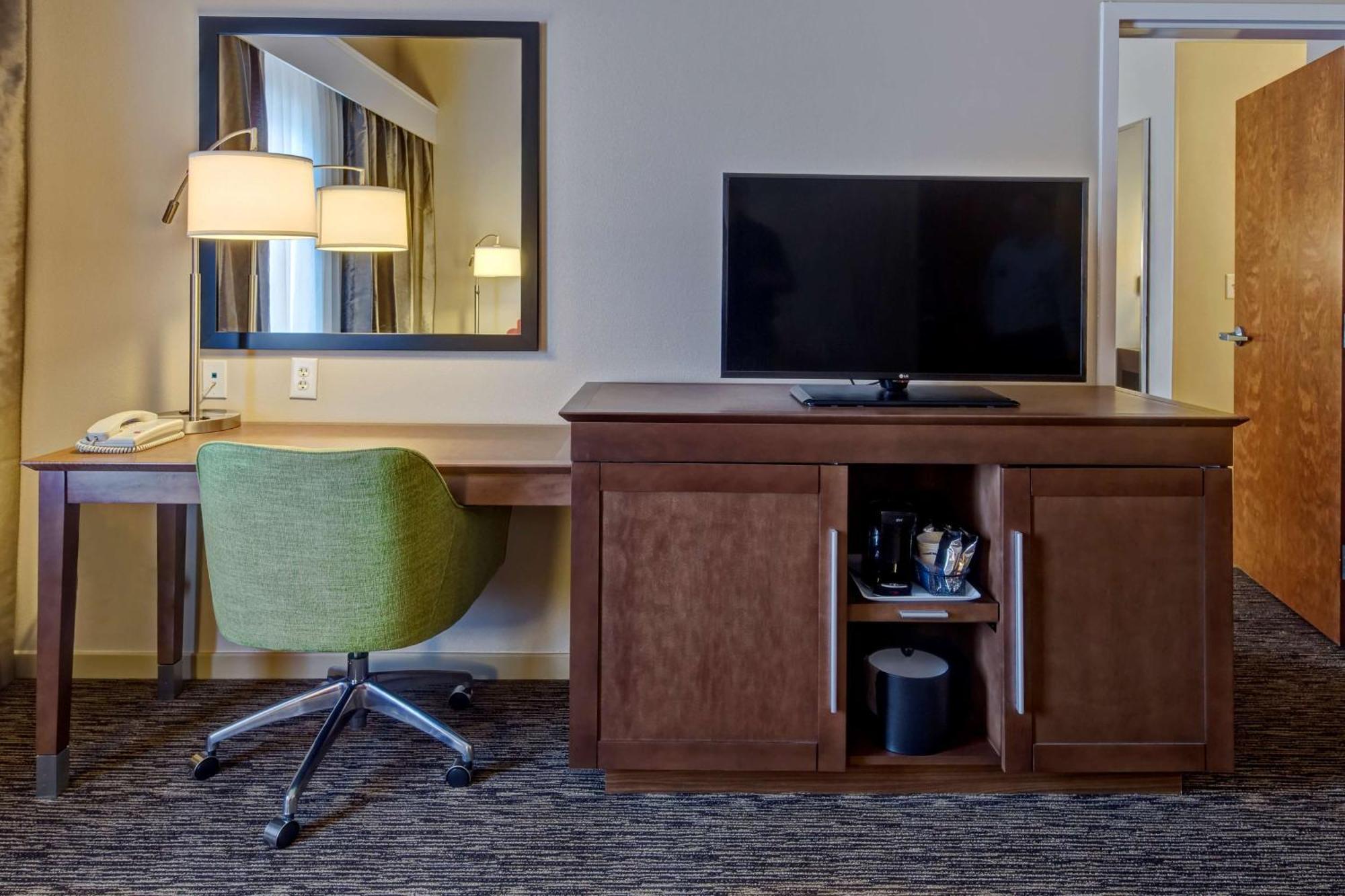 Hampton Inn דון מראה חיצוני תמונה