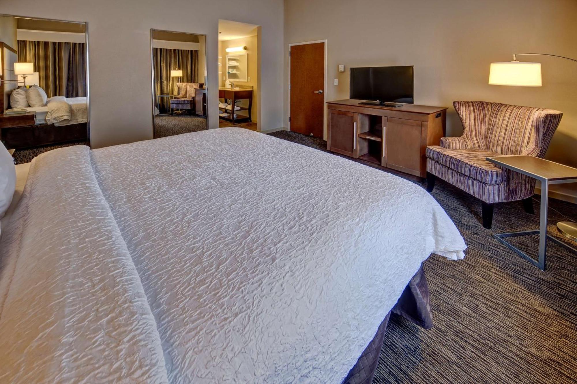 Hampton Inn דון מראה חיצוני תמונה