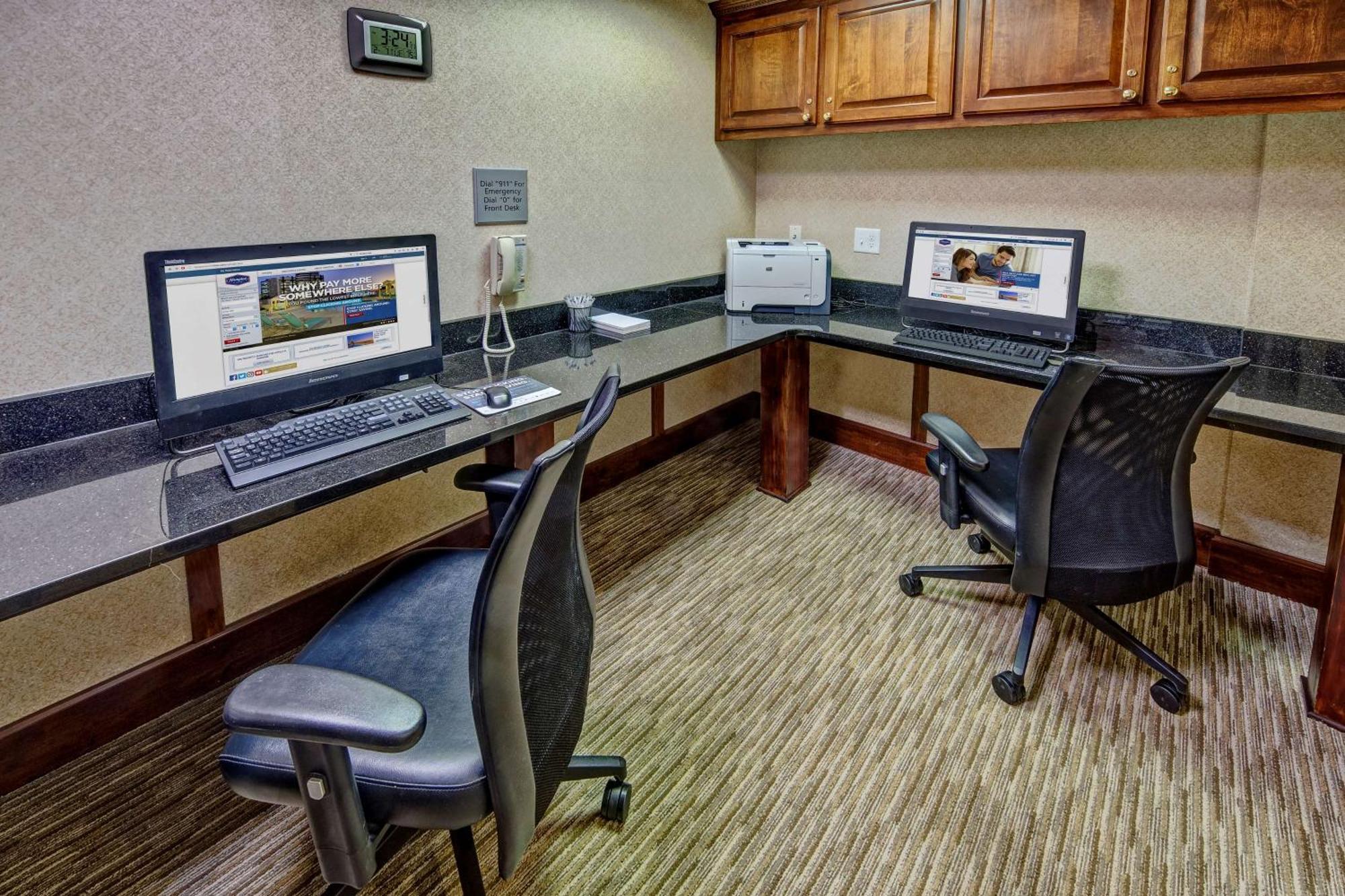Hampton Inn דון מראה חיצוני תמונה